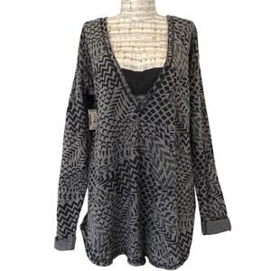 Aēropostale Thermal V-back Geometric Print Tunic Top, size M